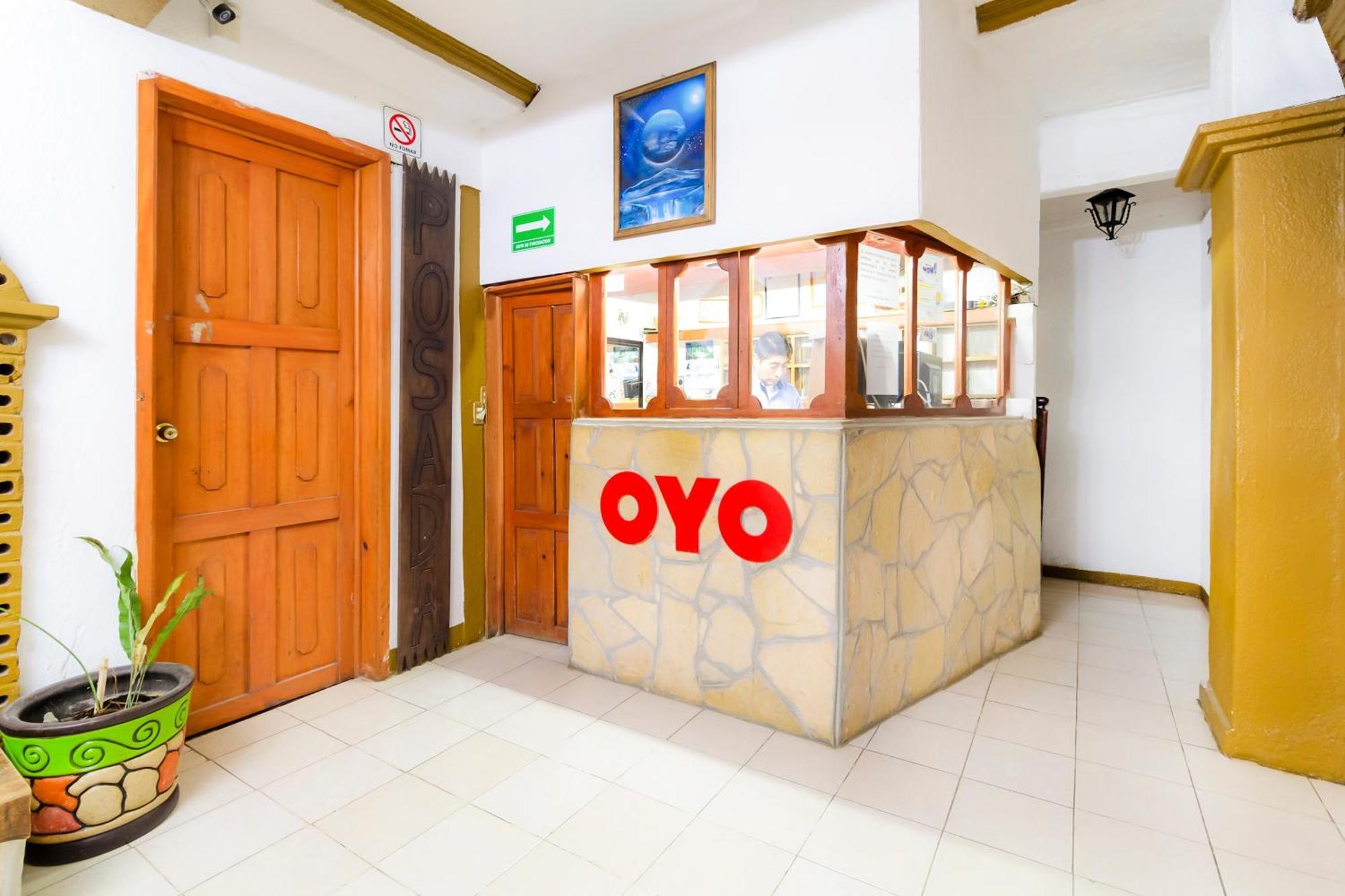 Oyo Hotel La Luna, Templo De Santo Domingo De Guzman San Cristóbal de Las Casas エクステリア 写真