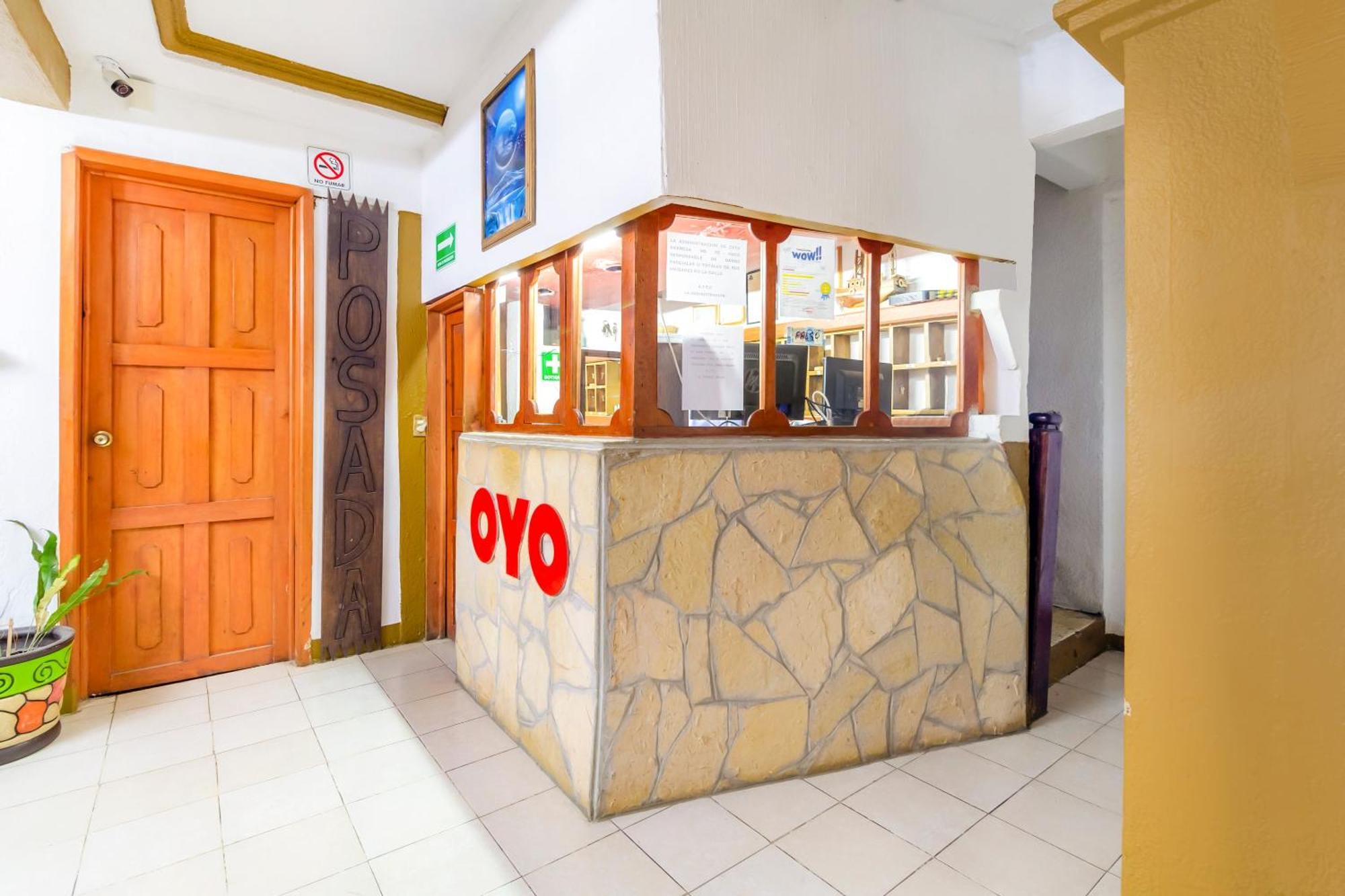 Oyo Hotel La Luna, Templo De Santo Domingo De Guzman San Cristóbal de Las Casas エクステリア 写真